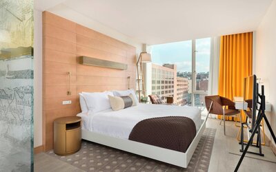 The Envoy Hotel, Autograph Collection
