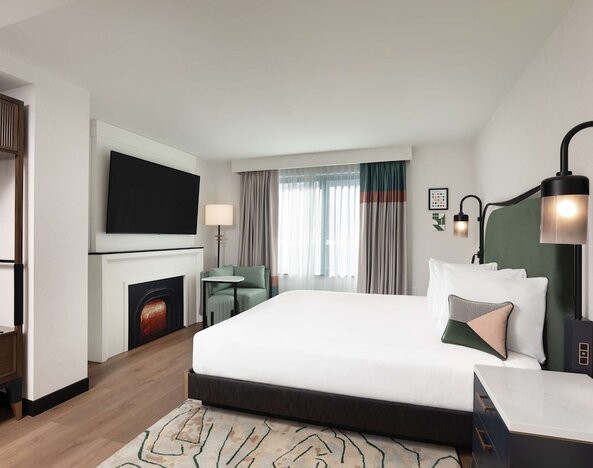 Pennyweight Hotel Boston, Curio Collection by Hilton