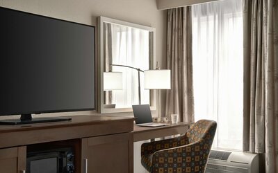 Hampton Inn New Orleans-St. Charles Ave./Garden District
