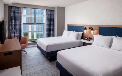 Hampton by Hilton at the Boston Seaport District