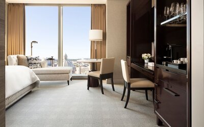 Four Seasons Hotel One Dalton Street, Boston