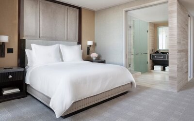 Four Seasons Hotel One Dalton Street, Boston