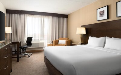 DoubleTree by Hilton Hotel Boston Bayside