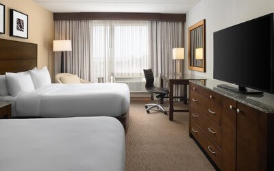 DoubleTree by Hilton Hotel Boston Bayside