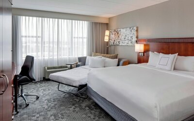 Courtyard by Marriott Boston Logan Airport