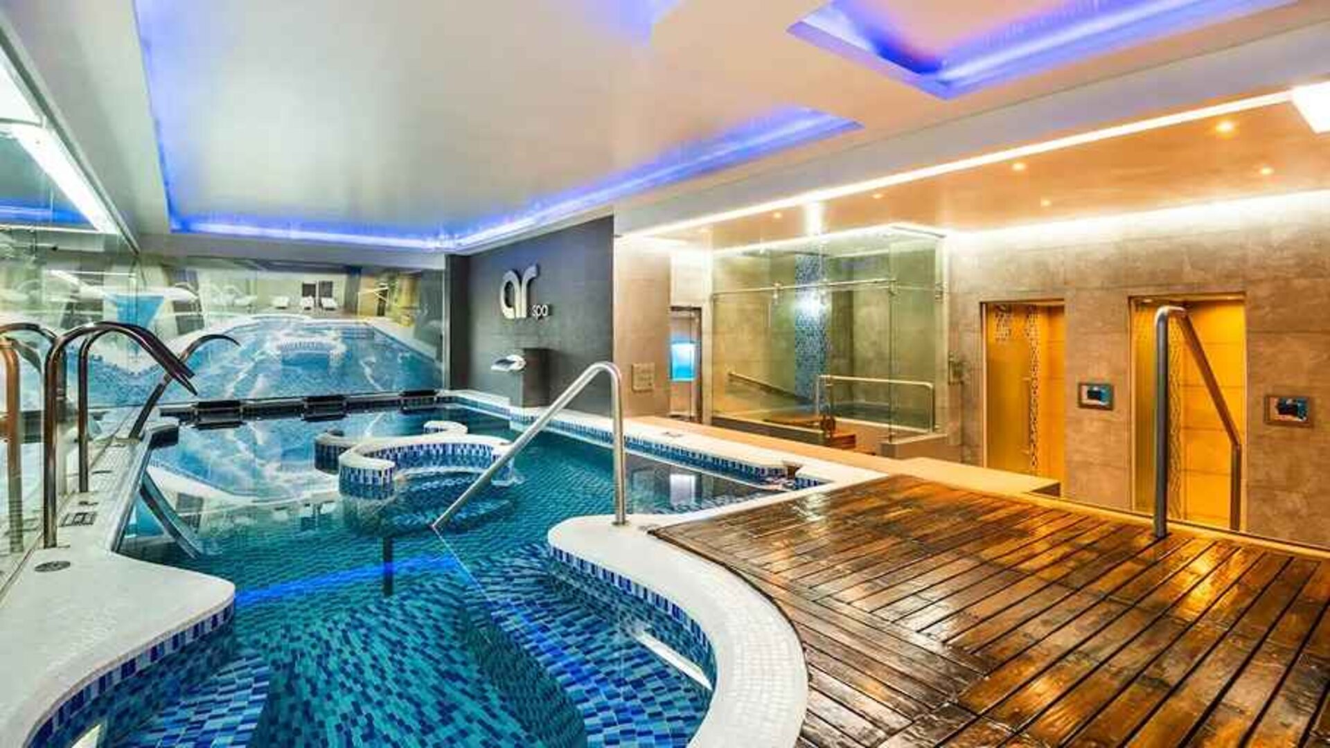 beautiful indoor pool at DoubleTree by Hilton Bogota Salitre AR.