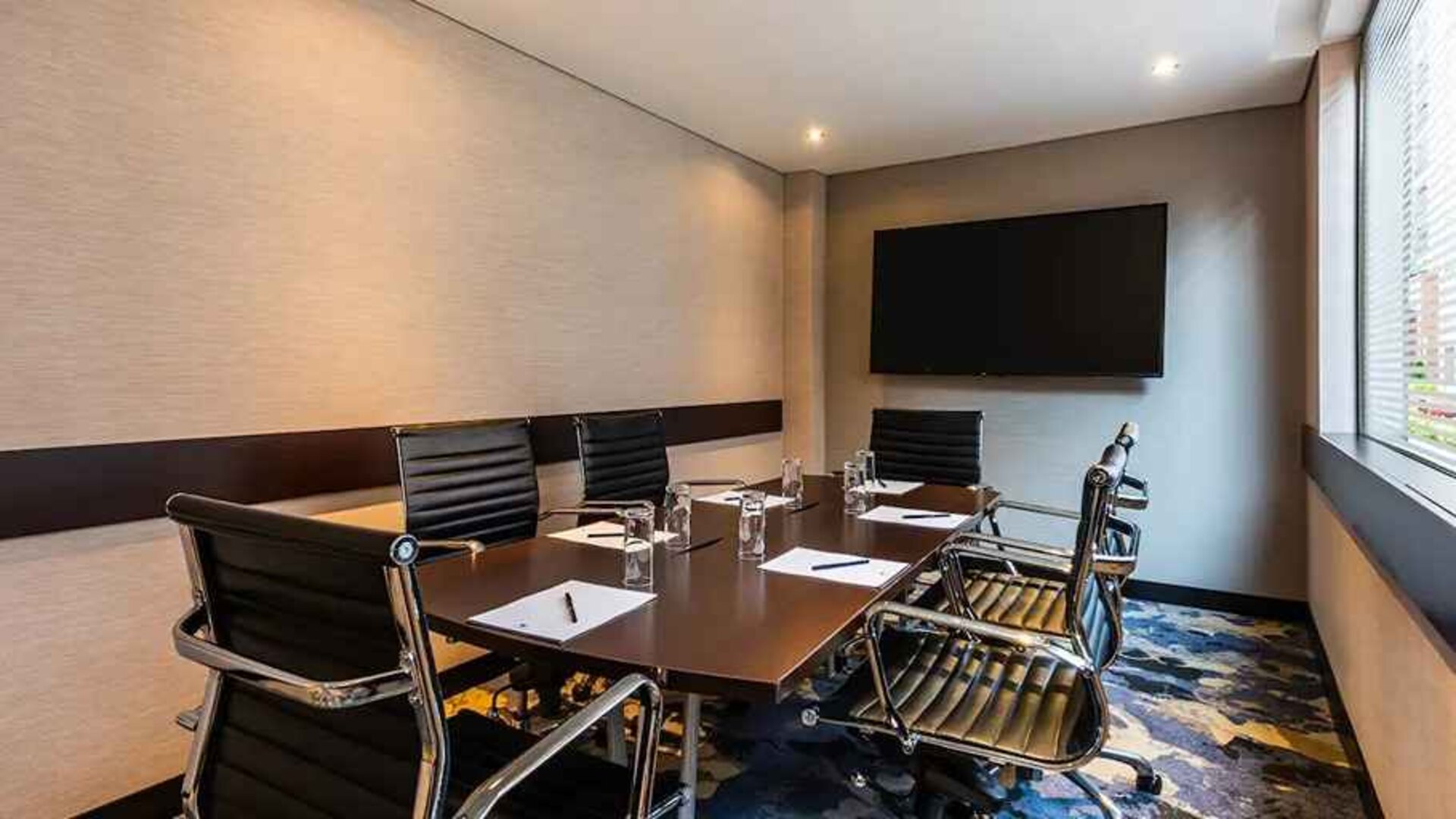 professional meeting room at DoubleTree by Hilton Bogota Salitre AR.