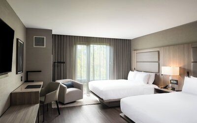 AC Hotel by Marriott Boston Cleveland Circle