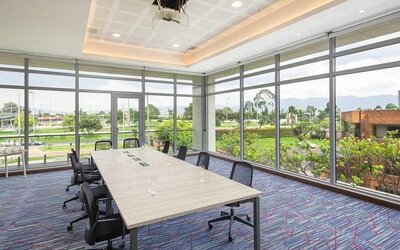 professional meeting room at Hilton Garden Inn Bogota Airport.