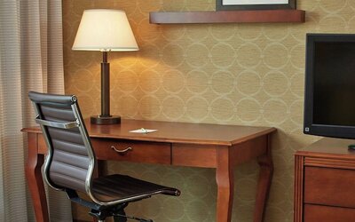Courtyard by Marriott Woburn/Boston North