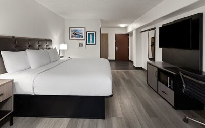 Holiday Inn Express And Suites Washington Dc Noma by IHG