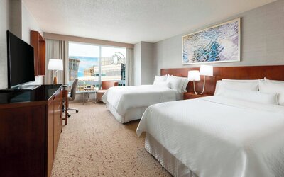 Room, 2 Double Beds, City View (Mobility Accessible, Tub)