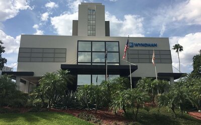 Wyndham Lake Buena Vista – Disney Springs® Area
