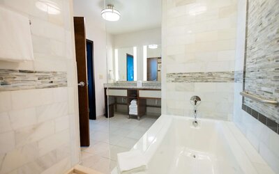 Drury Plaza Hotel Orlando - Disney Springs Area