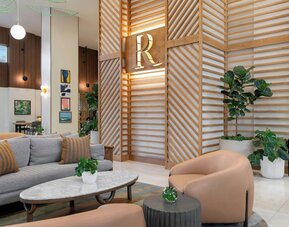 Renaissance Orlando Resort – Disney Springs® Area