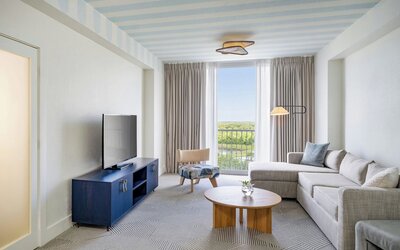 Renaissance Orlando Resort – Disney Springs® Area
