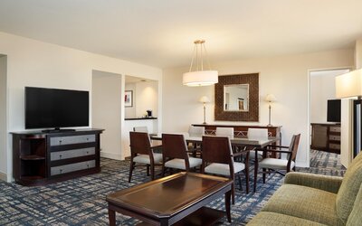 Hilton Orlando Lake Buena Vista - Disney Springs® Area