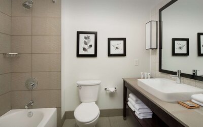 Country Inn & Suites by Radisson, Seattle-Tacoma International Airport, WA