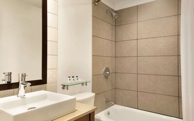 Country Inn & Suites by Radisson, Seattle-Tacoma International Airport, WA