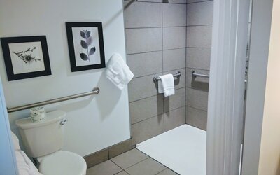 Country Inn & Suites by Radisson, Seattle-Tacoma International Airport, WA