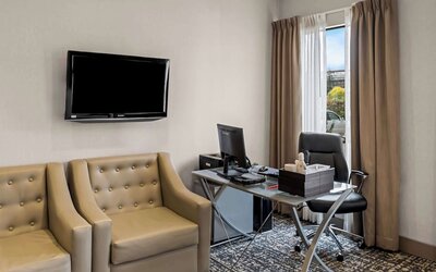 SureStay Hotel by Best Western SeaTac Airport North
