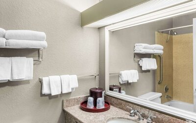 SureStay Hotel by Best Western SeaTac Airport North