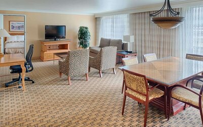 Hilton Seattle Airport & Conference Center