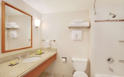 Hilton Seattle Airport & Conference Center