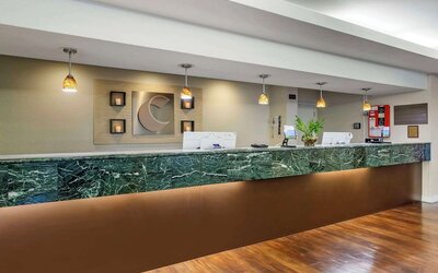 Comfort Inn & Suites Sea-Tac Airport