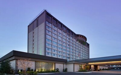 Skybridge Seattle Airport Hotel