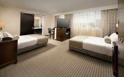 Skybridge Seattle Airport Hotel
