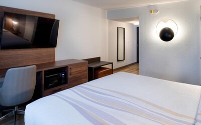 La Quinta Inn & Suites by Wyndham Seattle Sea-Tac Airport