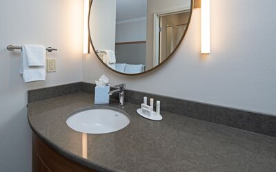 Fairfield by Marriott Inn & Suites Seattle Sea-Tac Airport