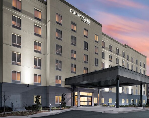 Courtyard by Marriott Seattle SeaTac Airport