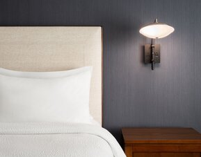 Courtyard by Marriott Seattle SeaTac Airport