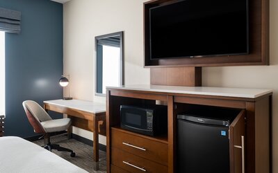 Courtyard by Marriott Seattle SeaTac Airport
