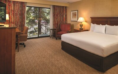 DoubleTree by Hilton Seattle Airport