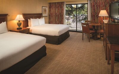 Standard Room, 2 Queen Beds, Balcony