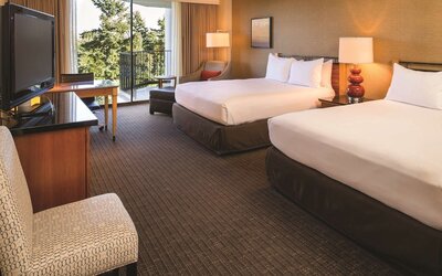 Standard Room, 1 Queen Bed, Balcony