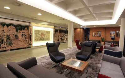 Comfortale lobby workspace at the Hampton by Hilton Gdansk Old Town.