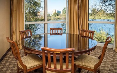 Premium Room, 2 Queen Beds, Balcony, Mountain View
