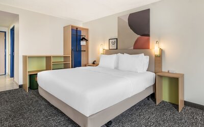 Spark by Hilton Seattle Airport