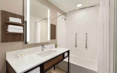 Hilton Garden Inn Seattle Airport