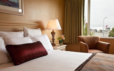 Coast Gateway Hotel