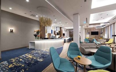 Lobby workspace at the Hampton by Hilton Kalisz.