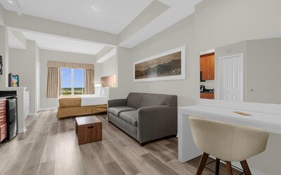 Premier Resort Condos Near Universal