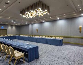 professional meeting room for all business meetings and conferences at Mersin HiltonSA.