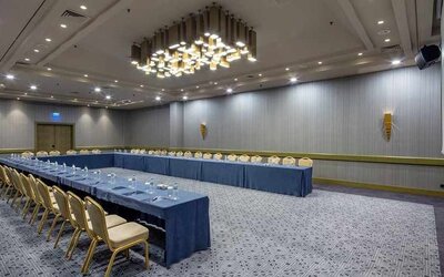 professional meeting room for all business meetings and conferences at Mersin HiltonSA.