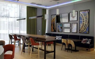Bright hotel workspace at the Hampton by Hilton Olsztyn.