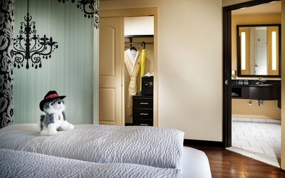 Staypineapple, The Maxwell Hotel, Seattle Center Seattle
